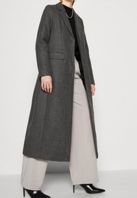 Vero Moda Tall Cappotto classico - mottled dark grey