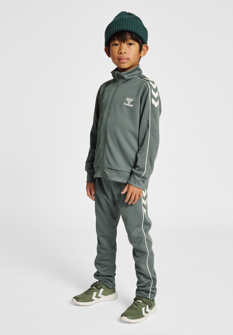 Hummel SET - Trainingspak - laurel wreath