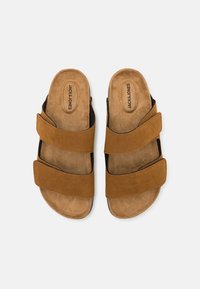 Jack & Jones JFWCENTRAL STRAP - Pantofle - java