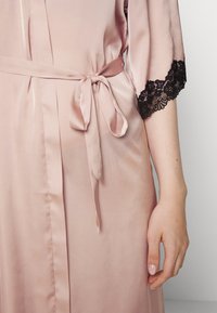 Anna Field Roupão - pink