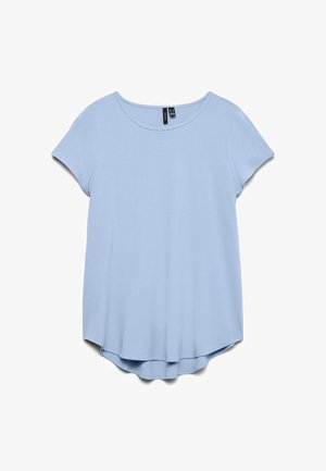 Hellblaue Kurzarm-Bluse mit rundem Ausschnitt und leicht längerem, abgerundetem Saum hinten, auf weißem Hintergrund dargestellt.