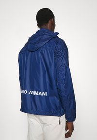 Emporio Armani Tunn jacka - royal blue