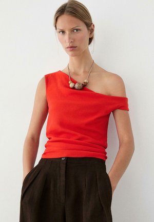 Massimo Dutti, ASYMMETRIC OFF-THE-SHOULDER TOP - T-shirts print - red