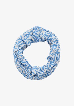 Sinine ja valge ümmargune riidest kaelanutt, millel on abstraktne laineline muster ja kogutud õmblus, valgel taustal