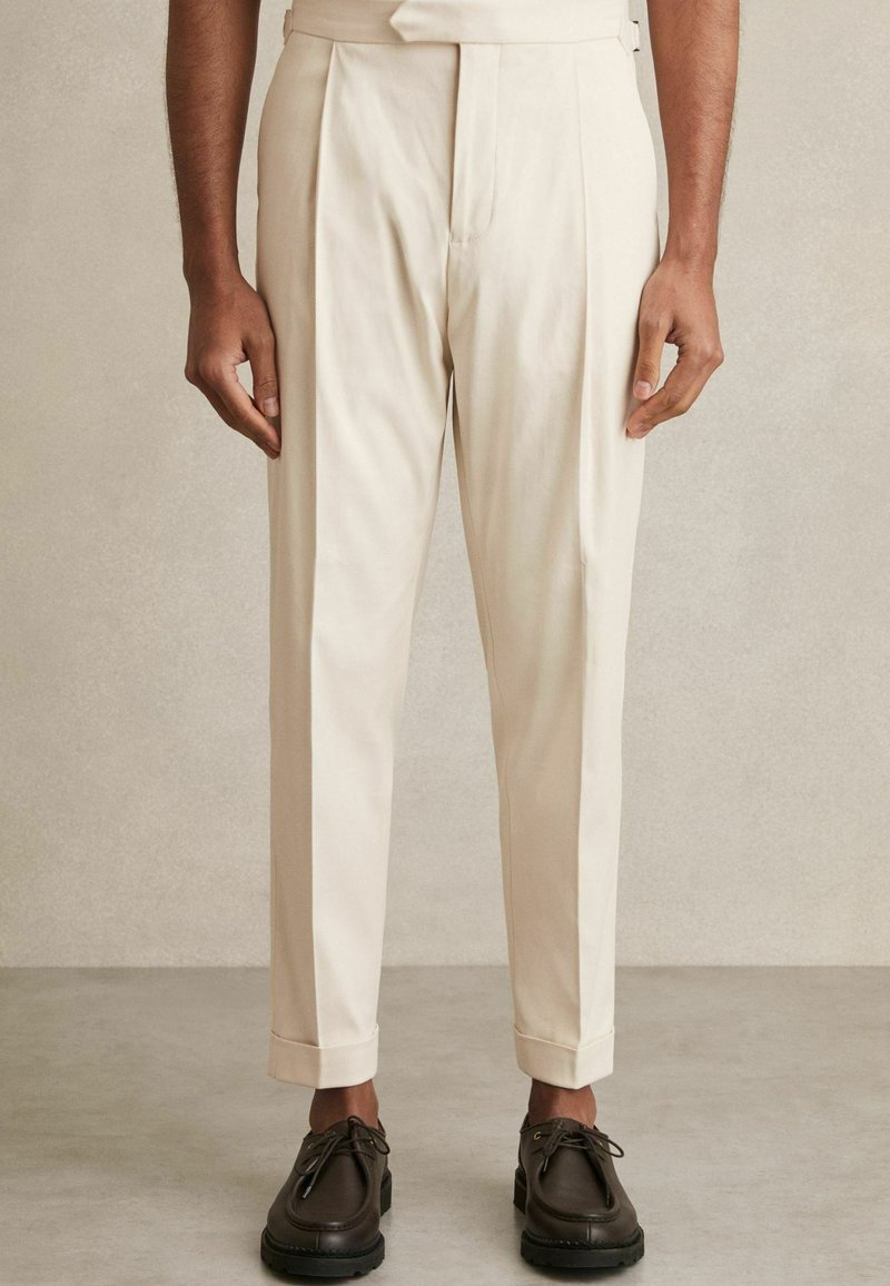 Reiss - REGULAR FIT CANTWELL  BLEND TAPERED - Suit trousers - stone, Enlarge