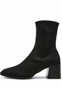 Stivale alla caviglia nero in materiale liscio con punta affusolata e tacco quadrato chunky. Design senza cuciture con parte superiore elasticizzata per una facile calzata.