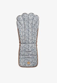 Ei valittu, garden leo toile