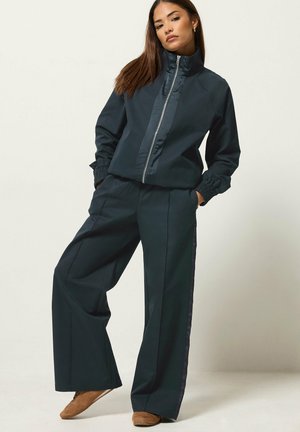 Pixie Girl, PETITE TROUSER CO-ORDS SET - Pantalones - dark blue