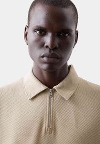 Autograph WAFFLE HALF ZIP - Poloshirt - sand