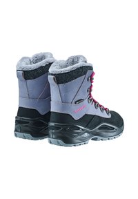 Stivali invernali per bambini con esterno viola e nero, lacci rosa, suole in gomma grigia e foderatura in pile grigia all'interno del colletto.
