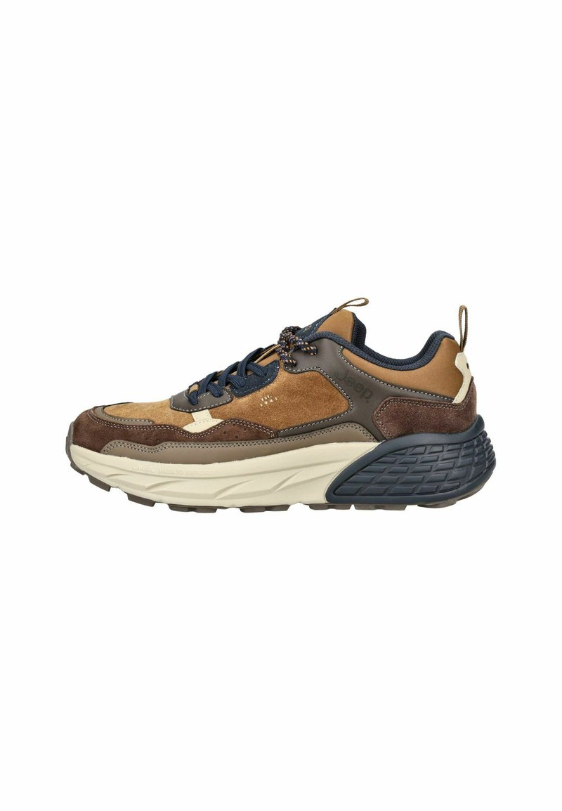 Braune und sandfarbene Schnürsneaker mit einer strukturierten Gummisohle, Obermaterial aus Wildleder und Mesh sowie marineblauen Akzenten. Verfügt über reflektierende Details und eine Zuglasche.