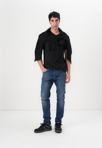 Tommy Jeans TEE 3 PACK - T-shirts - black /grey/ecru