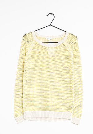 Maglione lavorato a maglia di un leggero giallo, con un design a trama aperta e colletto e orlo in crema a coste. Presenta maniche lunghe e una vestibilità comoda.