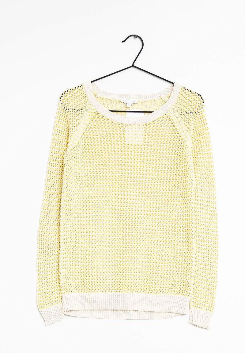 Ljusgul stickad tröja med ett löst, öppet vävmönster och krämfärgad ribbad krage och fåll. Har långa ärmar och en avslappnad passform.