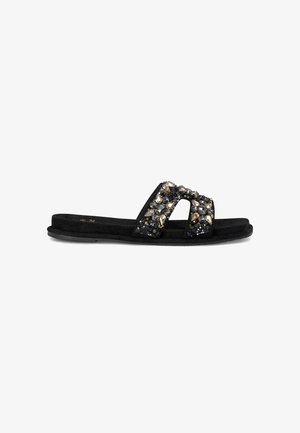 Schwarze Riemchensandalen mit Wildleder-Oberfläche, die ein zwei-bandiges Design aufweisen, das mit klaren und goldenen dekorativen Edelsteinen verziert ist.