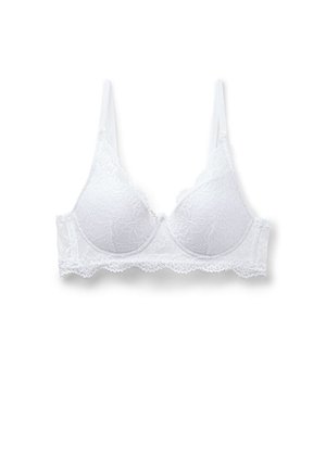 Weißer Spitzen-Bügel-BH mit verstellbaren Trägern und wellenförmigen Kanten auf schlichtem weißen Hintergrund.