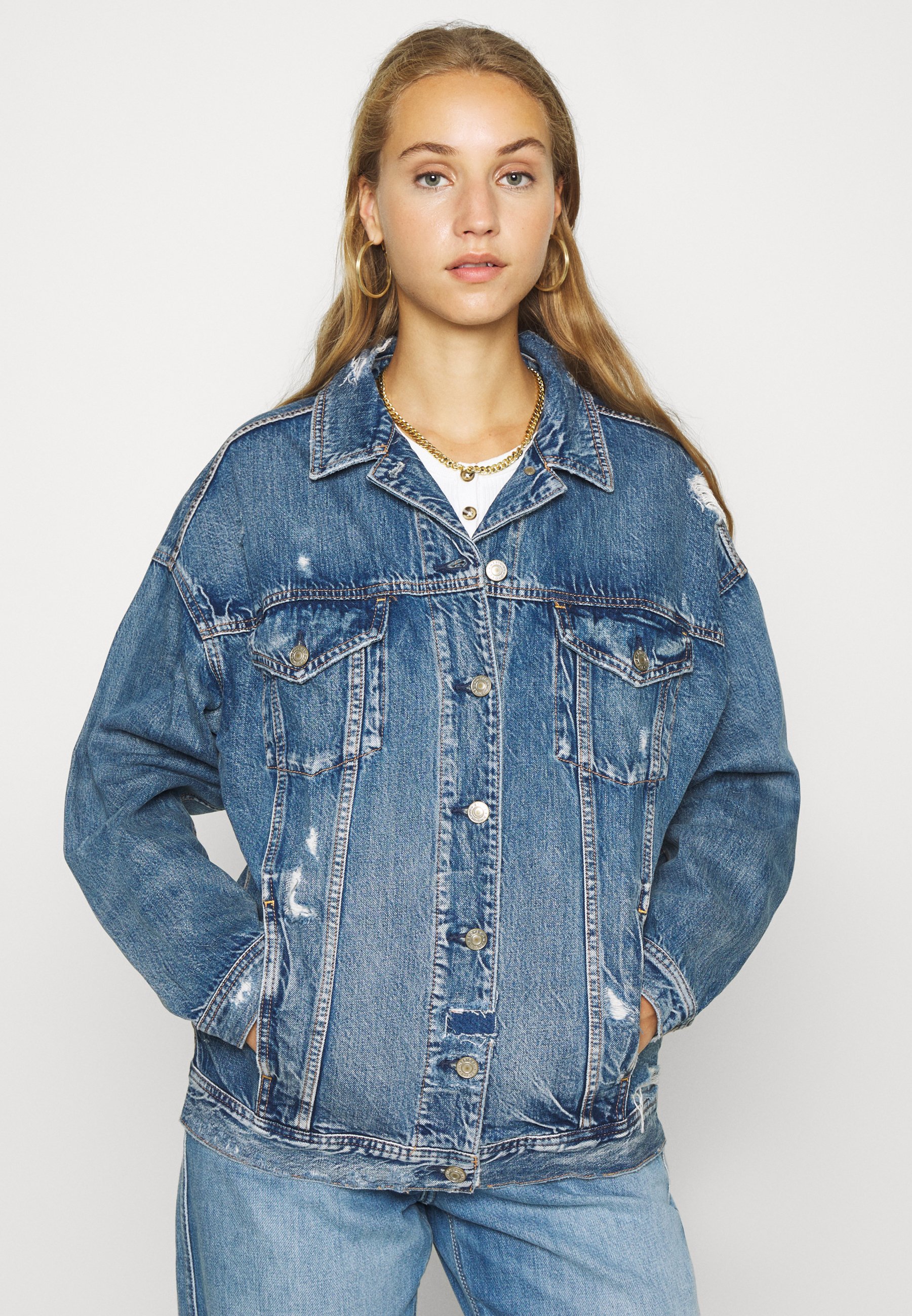 american eagle boyfriend jean jacket