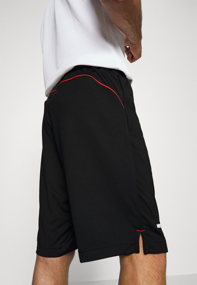 Herren Shirts | Nike Performance LIBERO SHORT kurze Sporthose black/habanero red/white/schwarz - KD00172 Herren Shirts | Nike Performance LIBERO SHORT kurze Sporthose black/habanero red/white/schwarz - KD00172