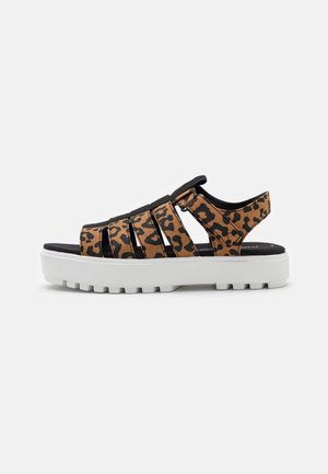 FISHERMAN LUG VEGAN - Sandálias - toffee leopard canvs wm fisher sand