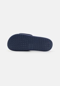 Lacoste SERVE SLIDE 1.0  - Mules - navy
