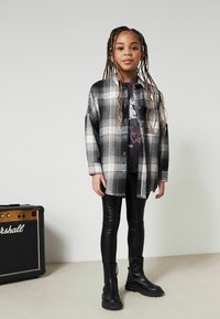 Next OVERSIZED - Skjortebluser - black white