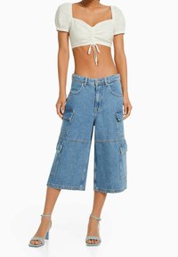 Bershka Jeansshorts - light-blue denim