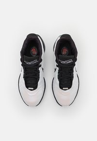 Nike Performance LEBRON XXI - Basketsko - white/black/bicoastal/photon dust