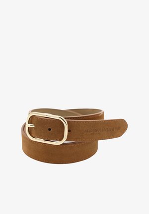 Ceinture en daim marron avec une boucle rectangulaire dorée, dotée d'une surface lisse et d'un marquage en relief "MISEAUGREEN" sur la sangle.