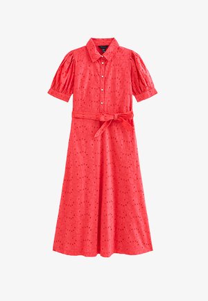 Vestido midi rojo con mangas cortas abullonadas, botones delanteros, cuello con solapa, cinturón de tela anudado a la cintura y estampado floral con ojales.