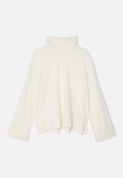 Hele kreemjas turtleneck-sviiter, üle mõõtmete sobivus, ribakujuline tekstuur, langevad õlad ja laiad varrukad, valmistatud pehmest kudumist.