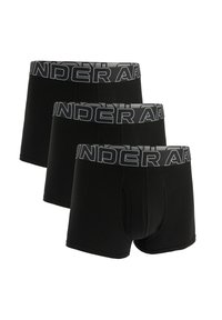 Schwarze Boxershorts aus weichem Stoff, mit einem breiten grauen Bund, der mit dem Schriftzug "UNDER ARMOUR" versehen ist. Drei Paare nebeneinander präsentiert.