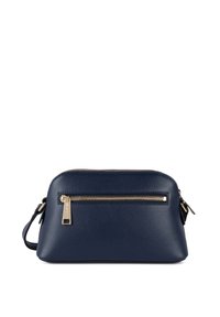 Borsa a tracolla in pelle blu navy con finiture texture, dettagli in zip dorati e una singola tracolla regolabile. Forma compatta e arrotondata.