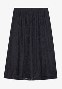 Mustat pitsihame, jossa on kukkakuosi, joustava vyötärö ja polvitason muotoilu. Kankaan tekstuuri tuo vaatteelle syvyyttä.