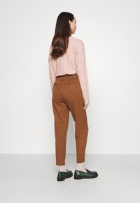 Object OBJLISA SLIM PANT - Calças - partridge
