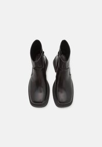 Vagabond DORAH - Botas de tornozelo com plataforma - black