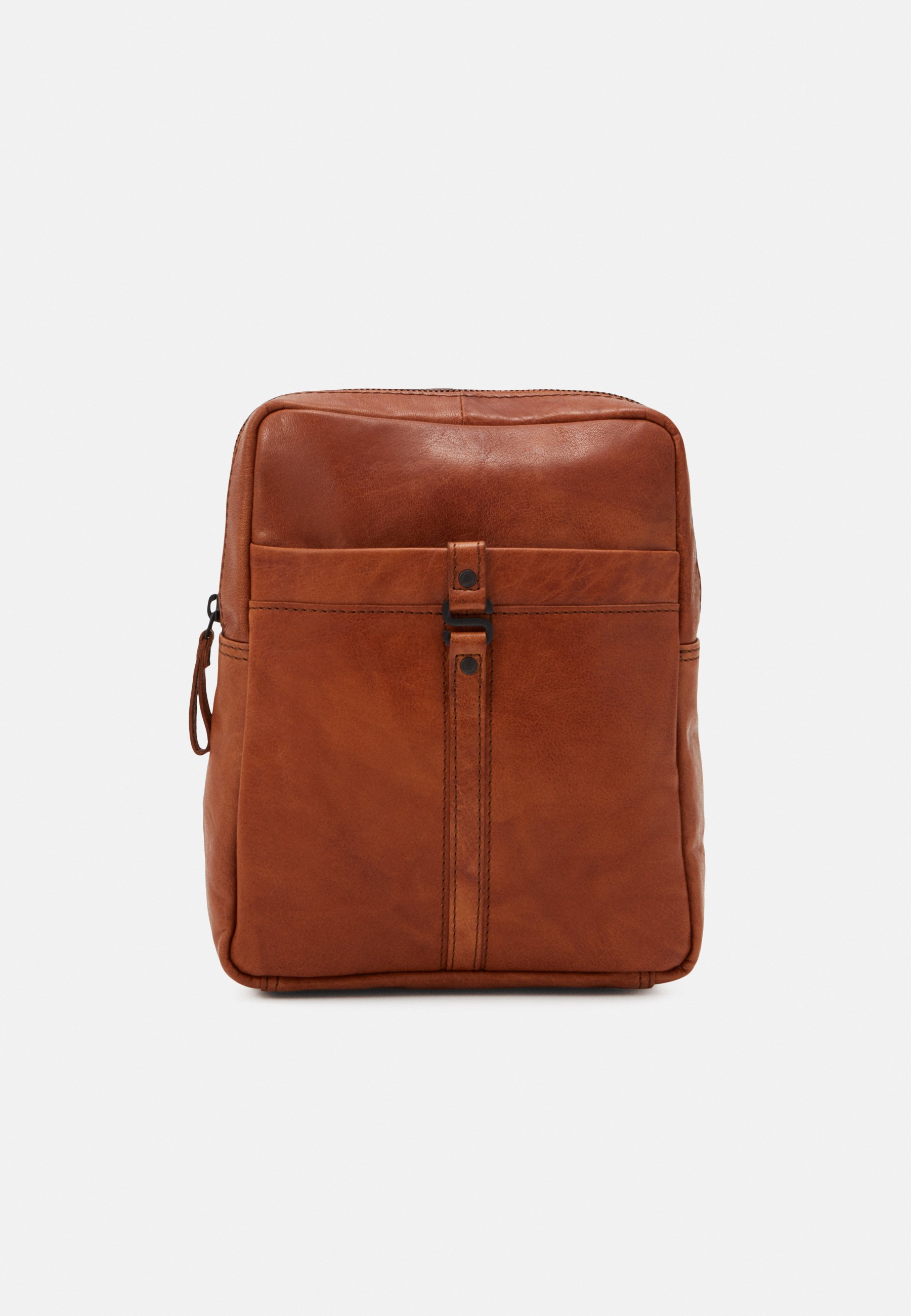 spikes and sparrow leather rucksack