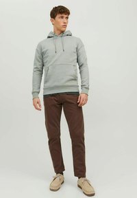 Jack & Jones JJESTAR  NOOS - Felpa con cappuccio - wrought iron