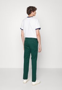 Tommy Hilfiger DENTON 1985 PIMA - Chinos - hunter
