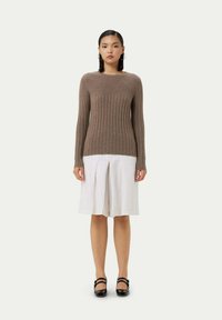 GOBI Cashmere CREW NECK - Stickad tröja - taupe