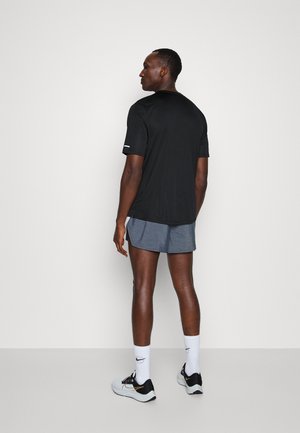 Short de sport - dark obsidian/sail/black