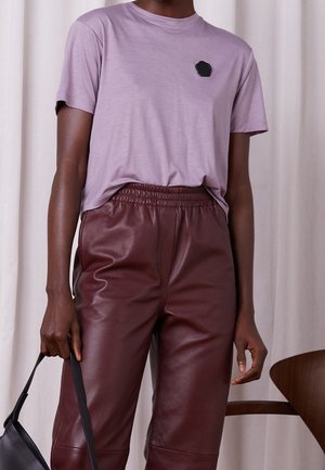 T-shirt med print - lilac