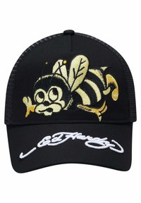 Svart keps med en broderad bi-design i gult och vitt, med en böjd skärm och stiliserad text "Ed Hardy" i vit broderi.