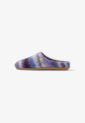 Hot Potatoes, HOT POTATOES LILAC STRIPED FUR HOUSE SLIPPERS 80491 - Pantuflas - lila
