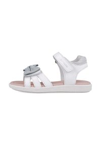 Sandal blanca con detalles plateados, presenta un lazo decorativo, diseño abierto y tres tiras. Suela de goma con agarre texturizado. Cierre de velcro.