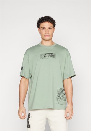 STAR WARS THE MANDALORIAN LOOSE-FIT - Tričko s potlačou - silver green