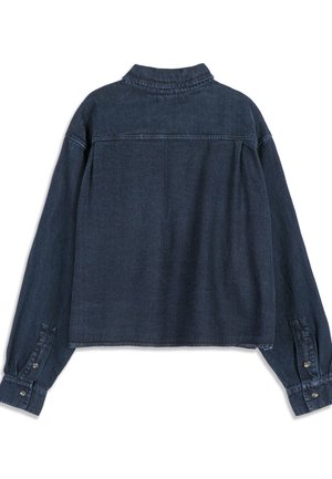 Dunkelblaues Jeanshemd mit langen Ärmeln und geknöpften Manschetten, von hinten auf weißem Hintergrund gezeigt.
