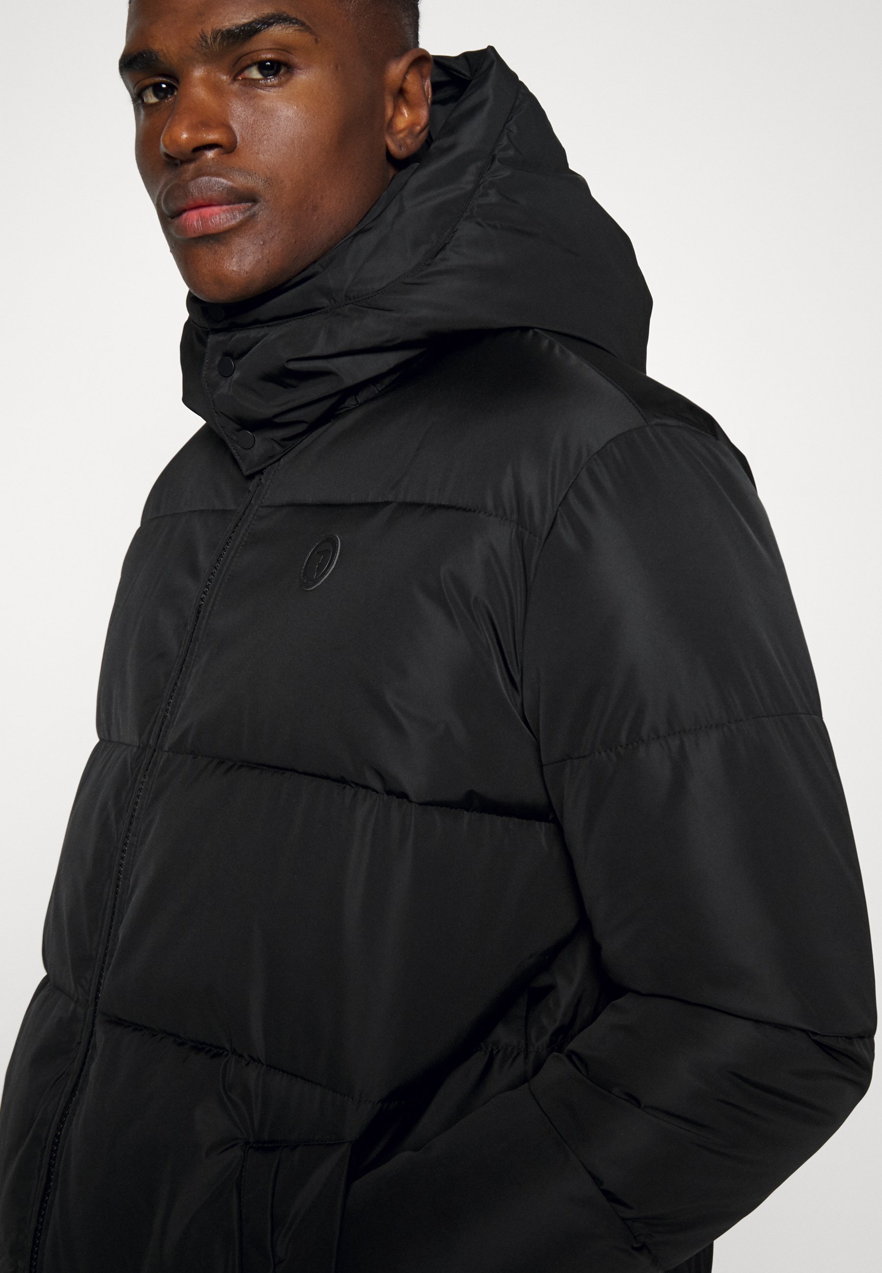 black puffer jacket waterproof