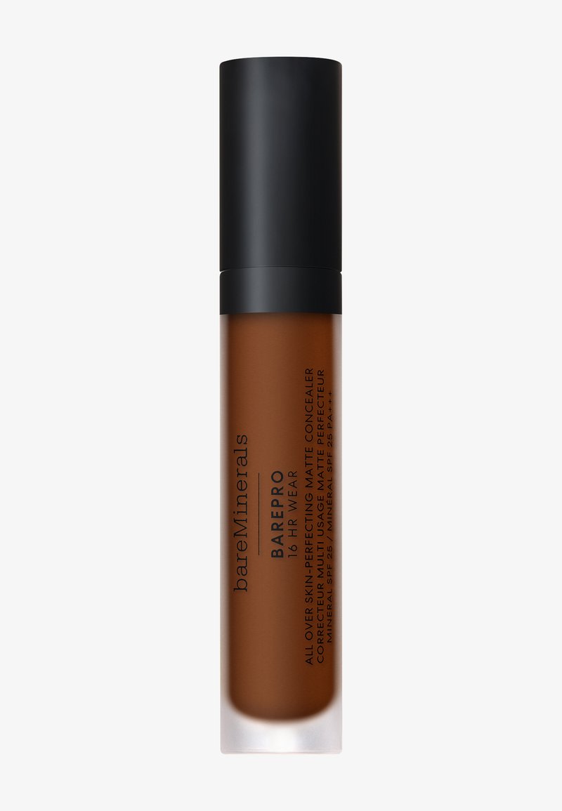 bareMinerals - BAREPRO​ 16 HR WEAR ​ALL OVER SKIN-PERFECTING​ MATTE CONCEALER​ MINERAL SPF 25 PA+++​ - Correttore - deep 500 warm, Ingrandire