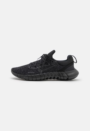 FREE RN 5.0 2021 - Neutrální běžecké boty - black/off noir