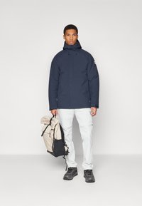 Fjällräven HC HYDRATIC PADDED TRAIL JKT M - Vinterjakker - dark navy